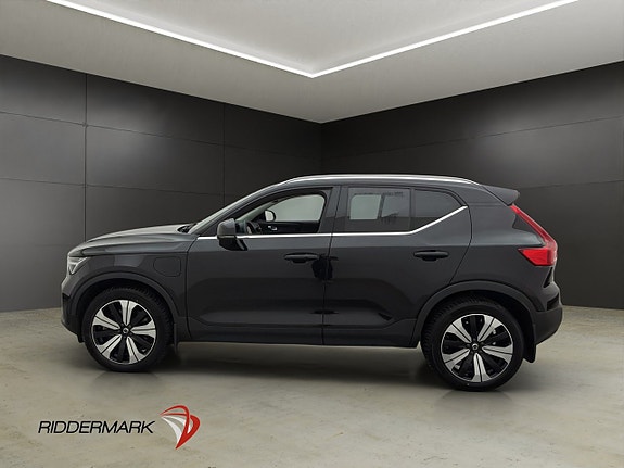 Volvo XC40 4 of 5