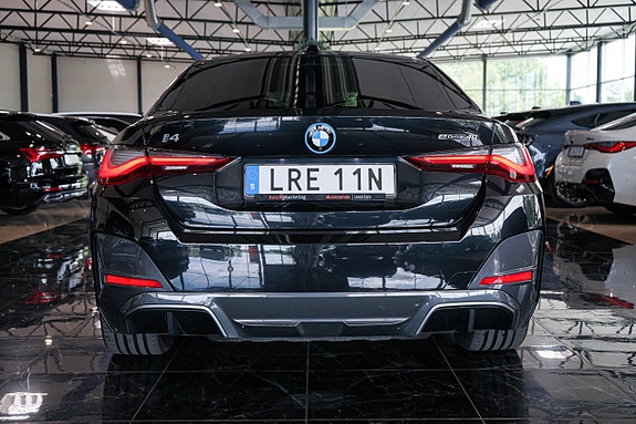 BMW i4 7 of 30