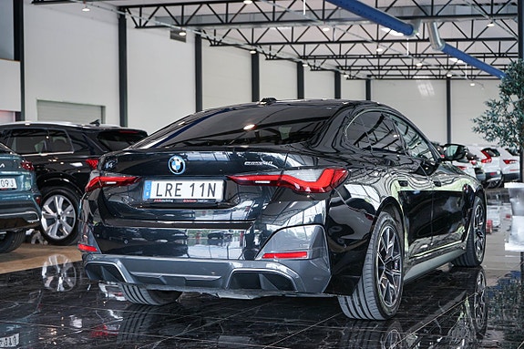 BMW i4 5 of 5