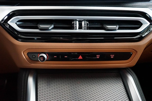 BMW i4 22 of 30