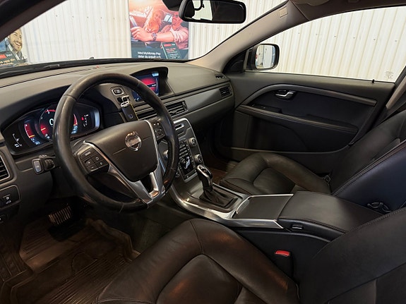 Volvo XC70 8 of 20