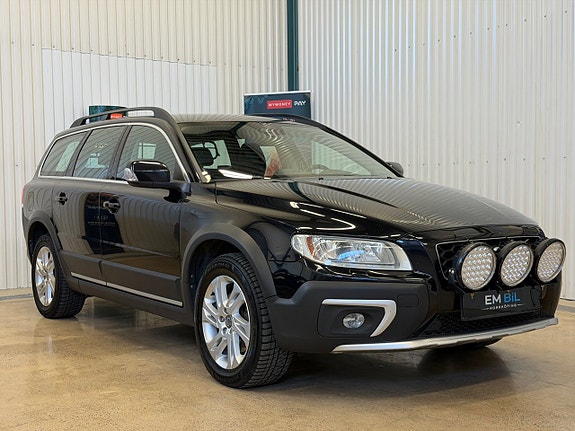 Volvo XC70 2 of 20