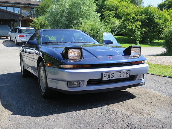 Toyota Supra 3 of 5