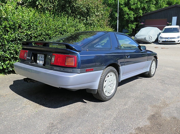 Toyota Supra 2 of 5