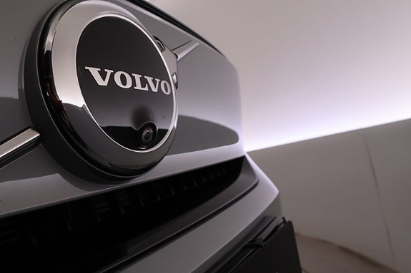 Volvo EX40 16 of 21
