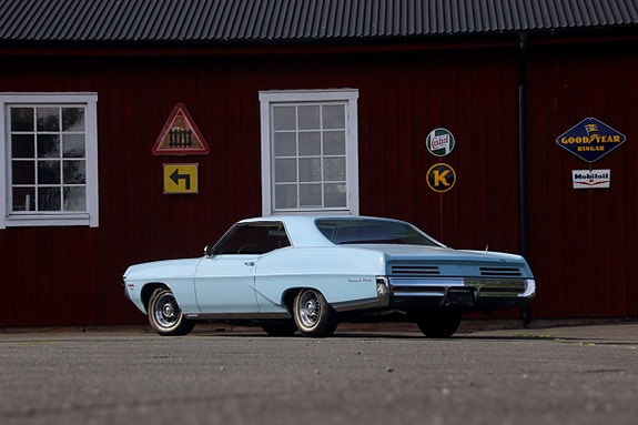 Pontiac Grand Prix 25 of 30