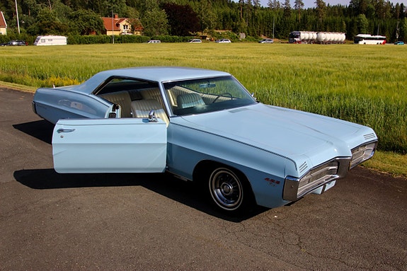 Pontiac Grand Prix 12 of 30
