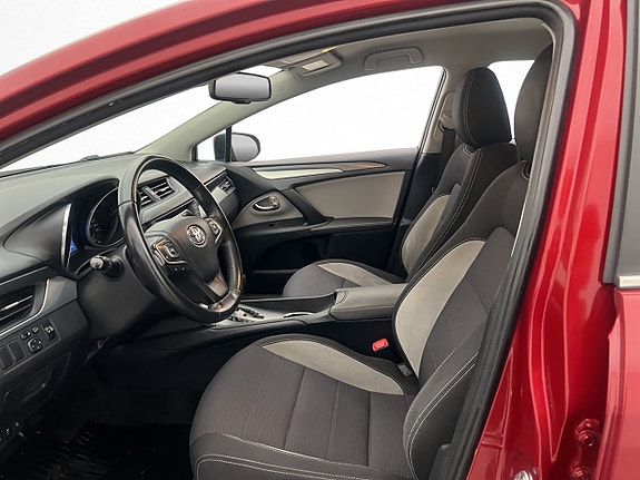 Toyota Avensis 11 of 27