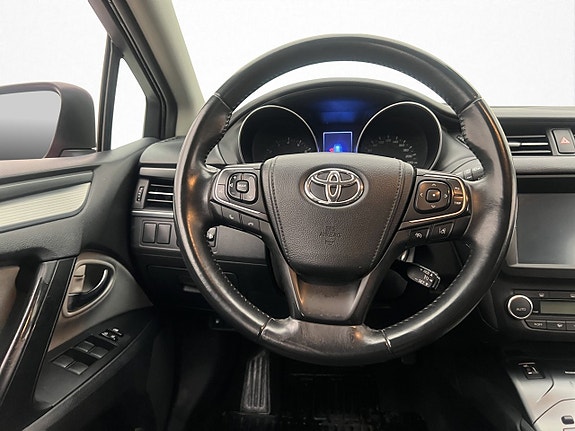Toyota Avensis 13 of 27