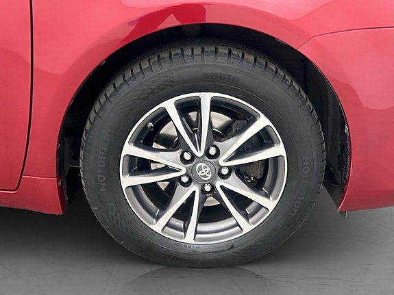 Toyota Avensis 27 of 27