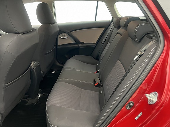 Toyota Avensis 16 of 27