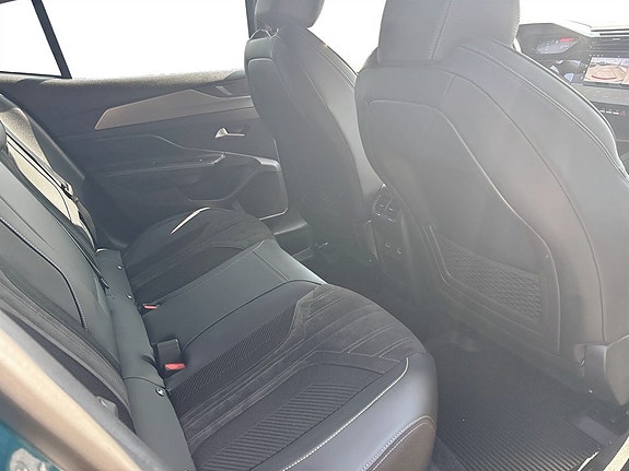 Peugeot 408 12 of 15