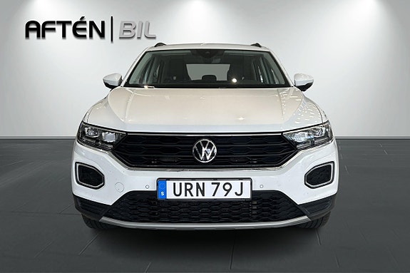 Volkswagen T-Roc 3 of 5