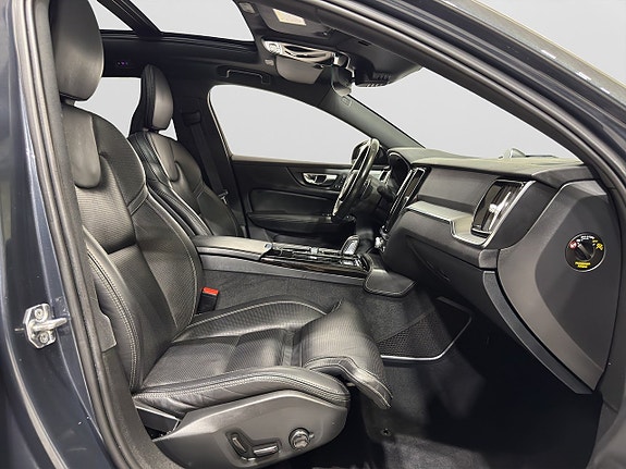 Volvo S60 10 of 25