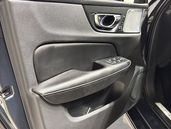 Volvo S60 19 of 25