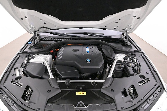 BMW 530e 26 of 27