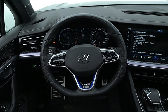 Volkswagen Touareg 6 of 27