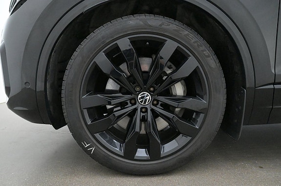 Volkswagen Touareg 27 of 27