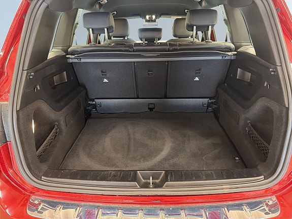Mercedes-Benz GLB200 12 of 26