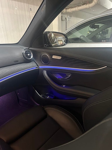 Mercedes-Benz E450 11 of 12