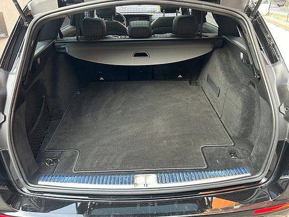 Mercedes-Benz E450 12 of 12
