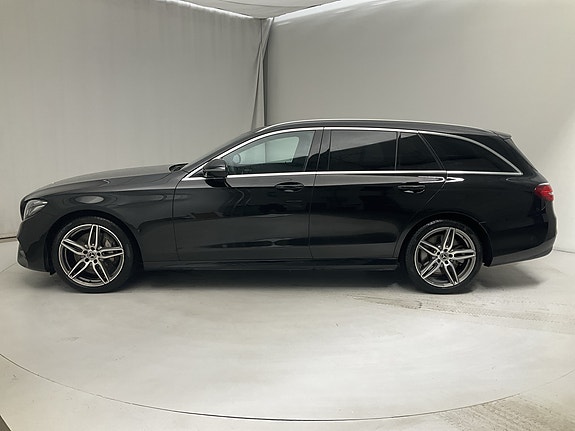 Mercedes-Benz E450 2 of 5