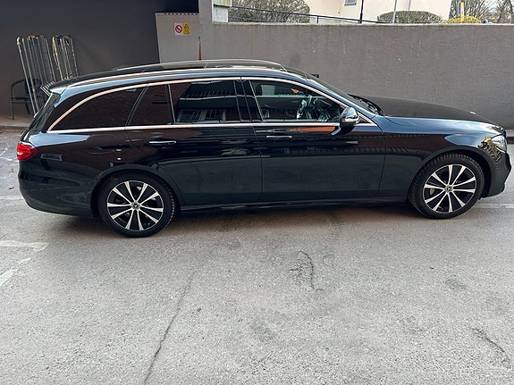 Mercedes-Benz E450 10 of 12