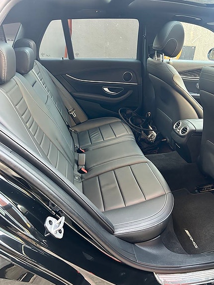 Mercedes-Benz E450 9 of 12