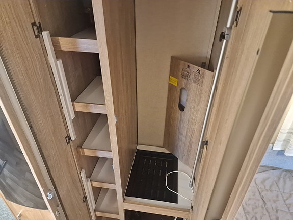 Kabe CLASSIC 560 GLE KS E2 (ALDE+Solcell+Markis+1 700kg) 15 of 18