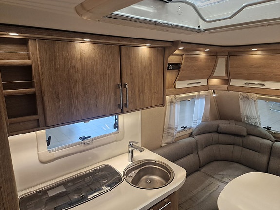 Kabe CLASSIC 560 GLE KS E2 (ALDE+Solcell+Markis+1 700kg) 18 of 18