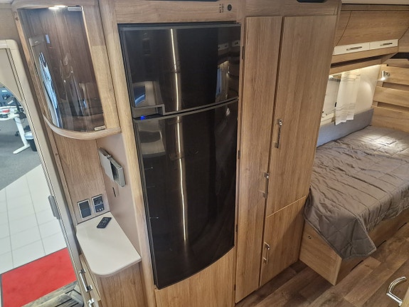 Kabe CLASSIC 560 GLE KS E2 (ALDE+Solcell+Markis+1 700kg) 11 of 18