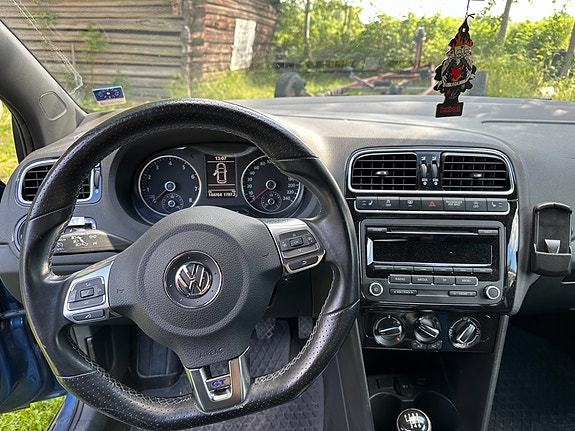 Volkswagen Polo 3 of 8