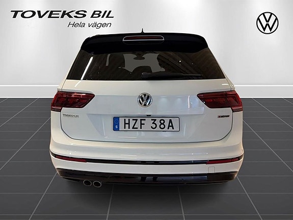 Volkswagen Tiguan 4 of 27