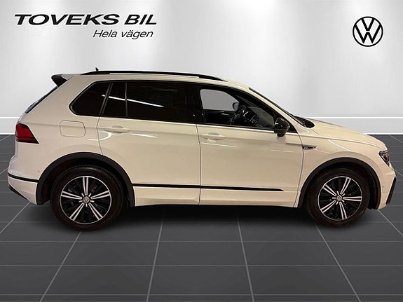 Volkswagen Tiguan 2 of 27