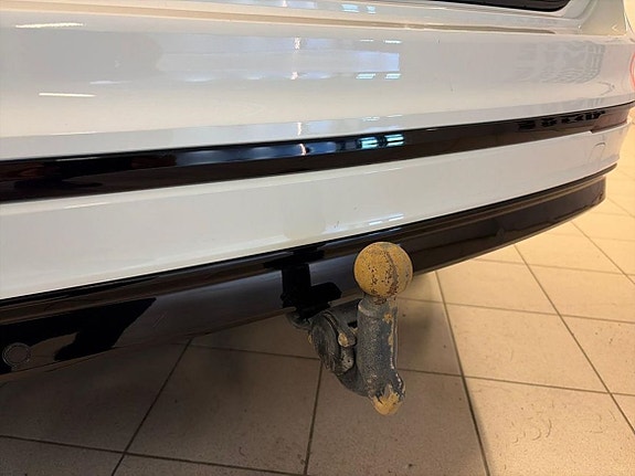 Volkswagen Tiguan 24 of 27