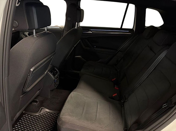 Volkswagen Tiguan 22 of 27