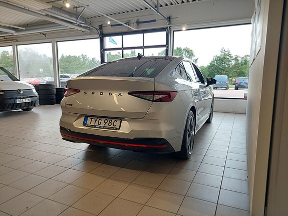Skoda Enyaq 4 of 5