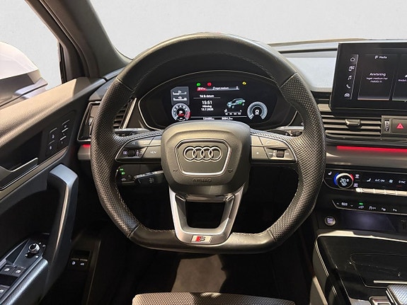 Audi Q5 10 of 19