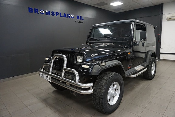 Jeep Wrangler 2 of 15