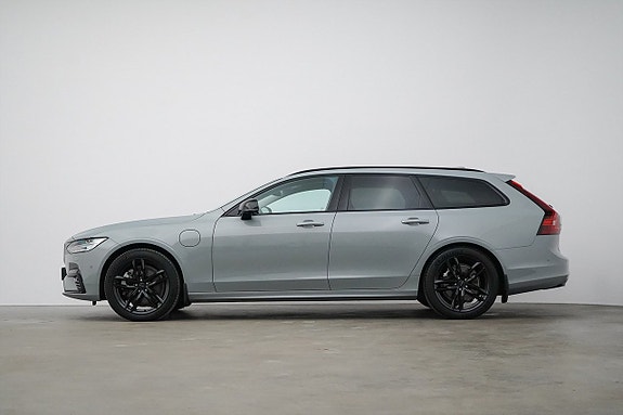 Volvo V90 3 of 5