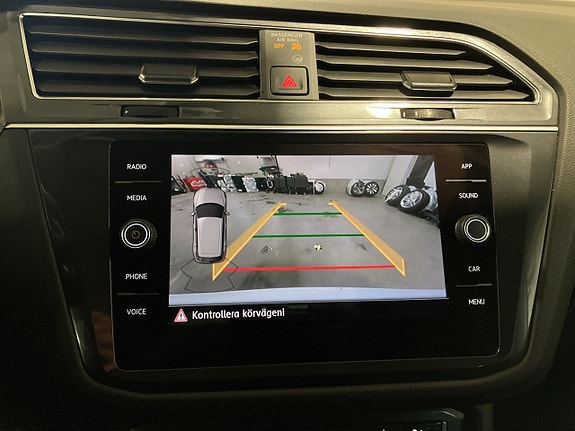 Volkswagen Tiguan Allspace 16 of 20