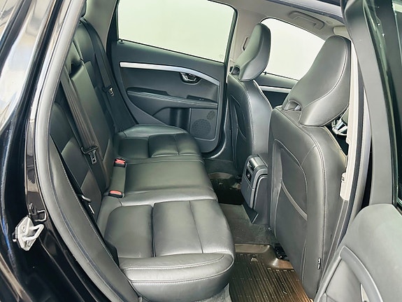 Volvo V70 18 of 24