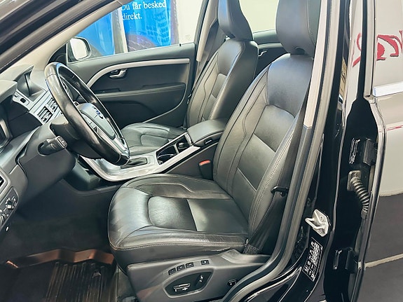 Volvo V70 13 of 24