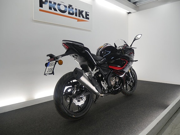 QJ Motor SRK 125 R - Förbeställ 3 of 9
