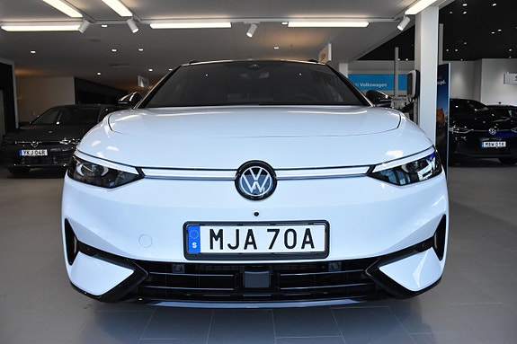 Volkswagen ID.7 3 of 5