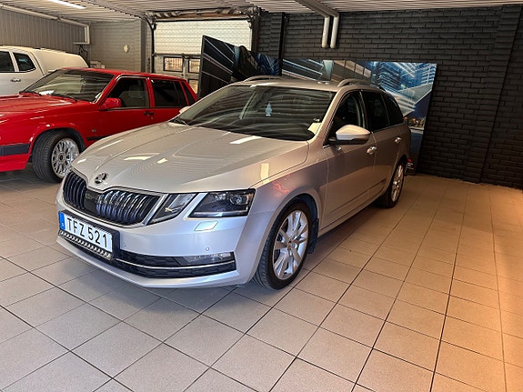 Skoda Octavia 3 of 5
