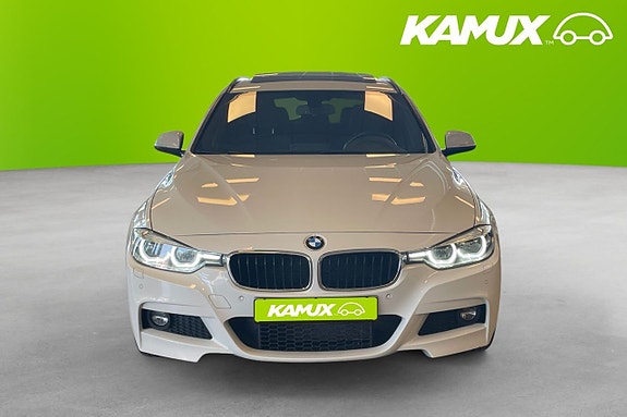 BMW 330i 6 of 26