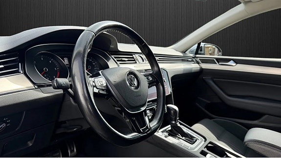 Volkswagen Passat Alltrack 5 of 5