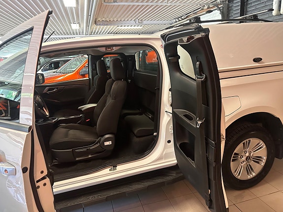 Isuzu D-max 6 of 7