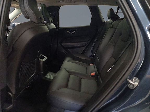 Volvo XC60 14 of 14